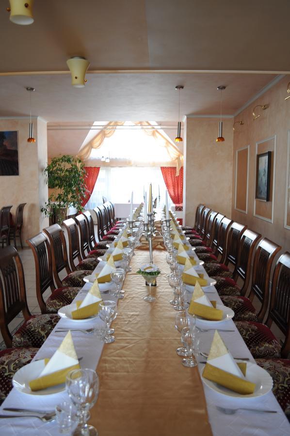 Hotel Mladost Lipany Εξωτερικό φωτογραφία