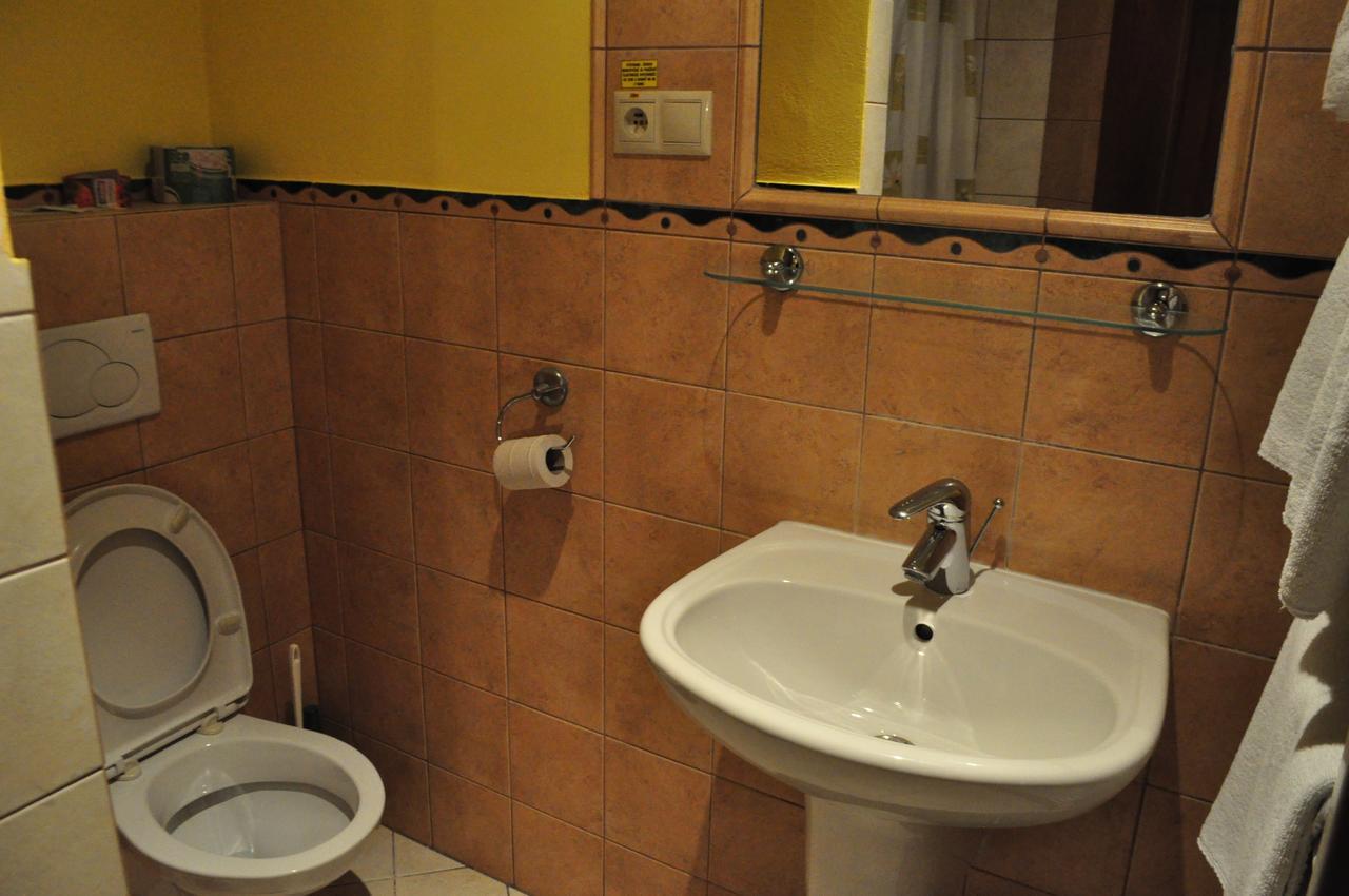 Hotel Mladost Lipany Εξωτερικό φωτογραφία